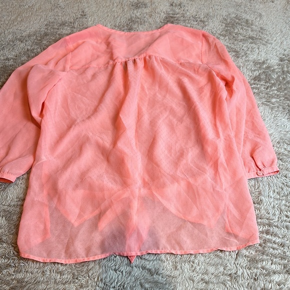 Maurices Blouse Button Down tie bottom - Picture 7 of 8